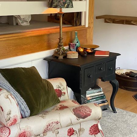'The Den' Self Contained One Bedroom Annexe. Stockbridge  Dış mekan fotoğraf